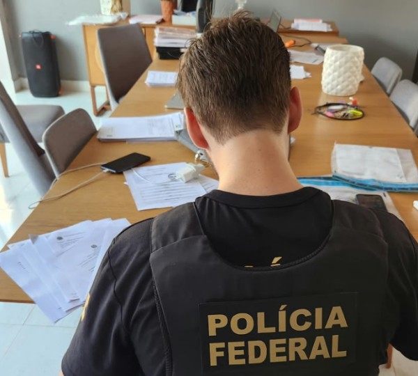 Operação da PF mira esquema de fraudes tributárias na venda de veículos em Rondônia