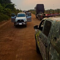 Opera&ccedil;&atilde;o recupera tr&ecirc;s ve&iacute;culos roubados que seriam levados para Guajar&aacute;-Mirim