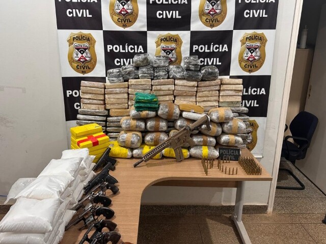 Polícia Civil apreende 146 kg de drogas, fuzil e outras 8 armas em Nova Mamoré