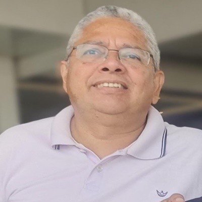 Nem a IA ou superinteligência, vai substituir o papel do Professor
