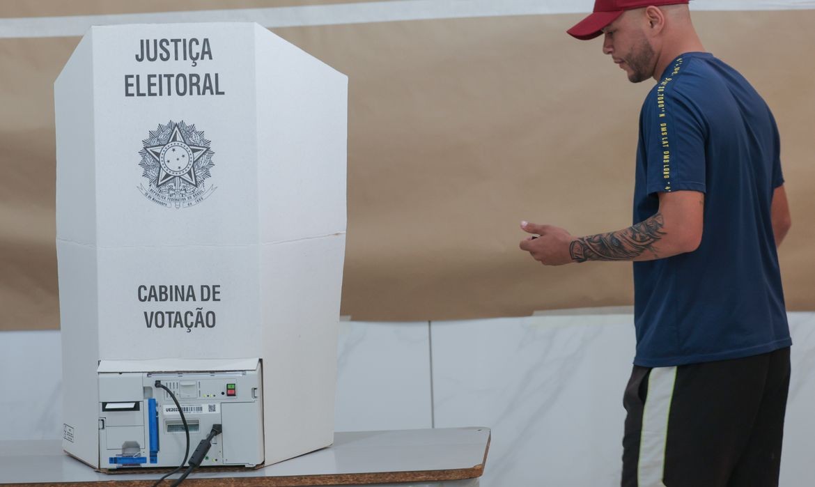 Faltam 7 dias: eleitor pode votar no 2º turno mesmo sem ter comparecido ao 1º