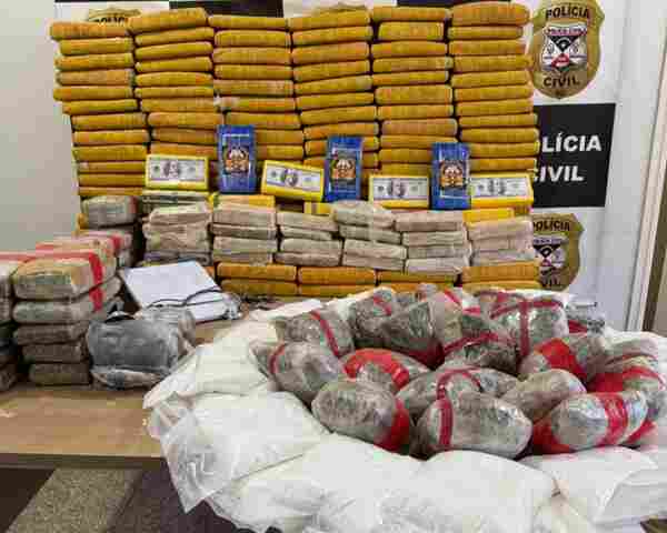 Pol&iacute;cia Civil apreende mais de 240 kg de drogas ap&oacute;s tiroteio e fuga de criminosos