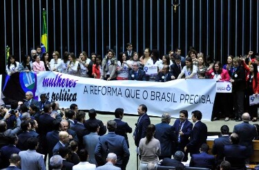 A barreira invis&iacute;vel: o abismo entre o voto feminino e o poder pol&iacute;tico em Rond&ocirc;nia