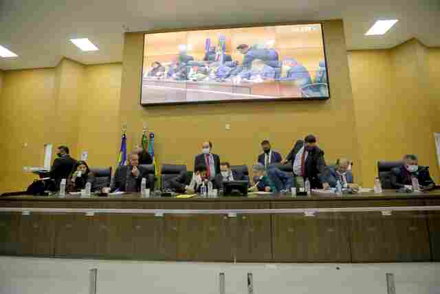Sem qu&oacute;rum, Assembleia Legislativa n&atilde;o vota adequa&ccedil;&atilde;o de R$ 96,7 milh&otilde;es do Fitha e Arom pede ajuda