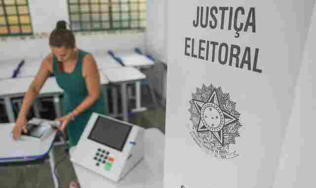 TSE informa que 900 urnas foram substitu&iacute;das at&eacute; o meio-dia; 4 em Rond&ocirc;nia