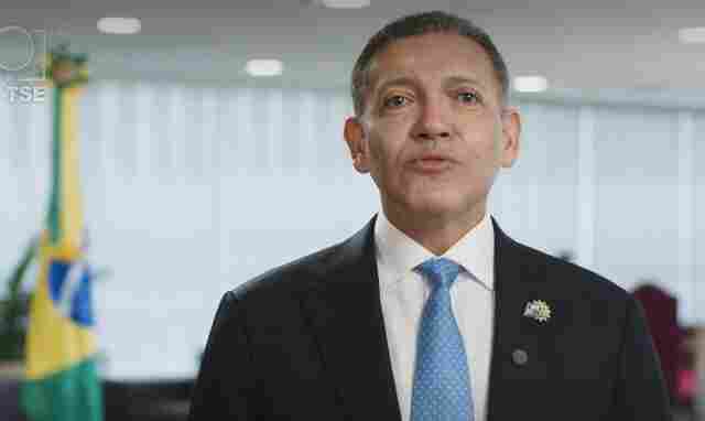 TSE nega acusa&ccedil;&atilde;o de Fl&aacute;vio sobre expuls&atilde;o de fiscais de sala-cofre