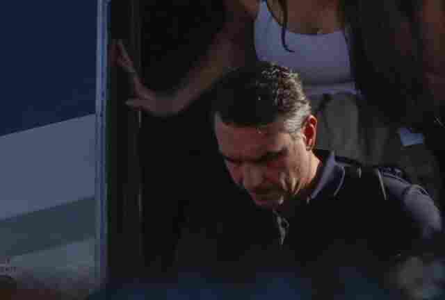 V&iacute;deo: Fl&aacute;vio Bolsonaro chega a Miami com a fam&iacute;lia ap&oacute;s viagem em avi&atilde;o particular