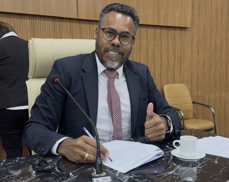 Câmara aprova projeto de Dr. Santana que isenta taxa em concursos para mesários eleitorais